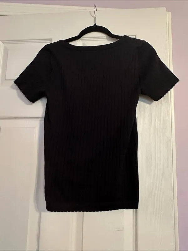 New York Laundry Black Ribbed Scoop Neck Short Sleeve Tee - Image 3