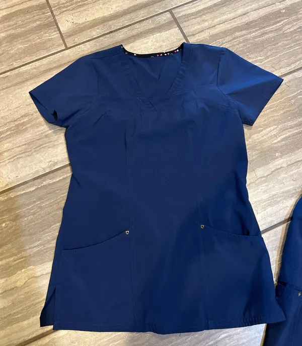 Scrub Set Sz XSP! No :( - Image 3