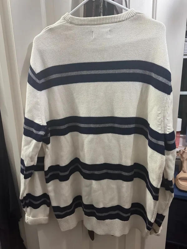 Men’s CHAPS Sweater - Image 2