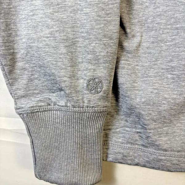 Gaiam Serenity Flow Hoodie‎ Womens Small Sleet Heather Grey Quarter Zip Pullover - Image 5