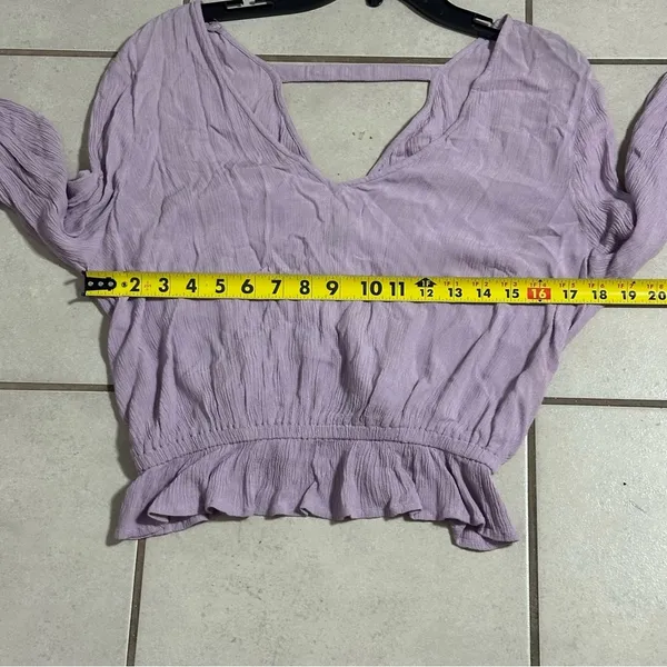 Express Women‎ Peplum Lilac Purple Long Sleeve Blouse V-Neck size Small - Image 8