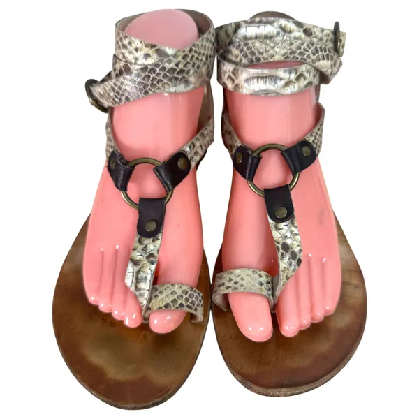 Vintage Foundry Co. Vina Flat Sandals Leather Snakeskin Beige Size 9 - Image 9
