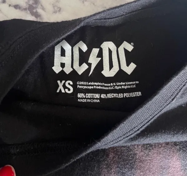 AC/DC Back in Black tee Size XS - Image 5
