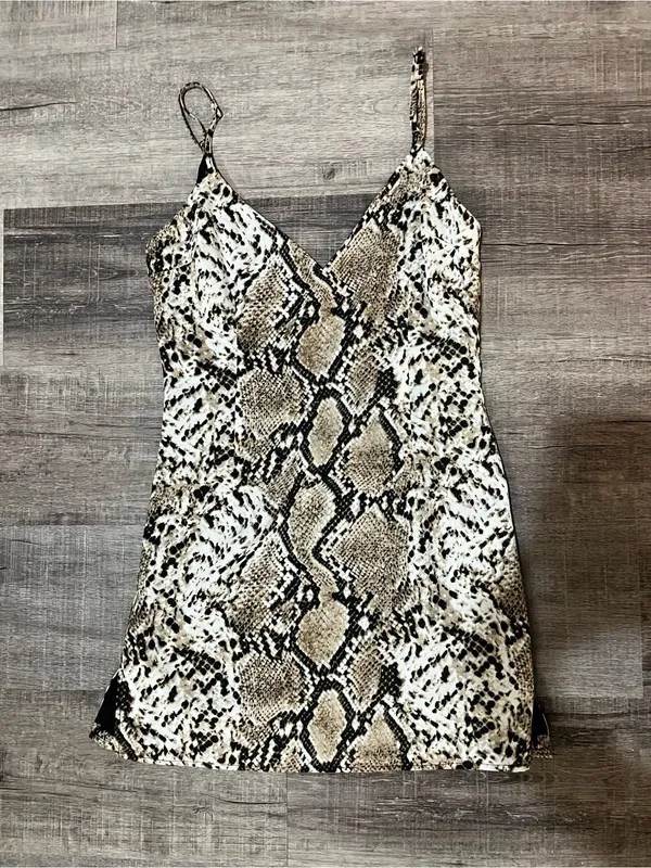 SUPERDOWN Marie Deep V Mini Dress in Snake Print - Image 3
