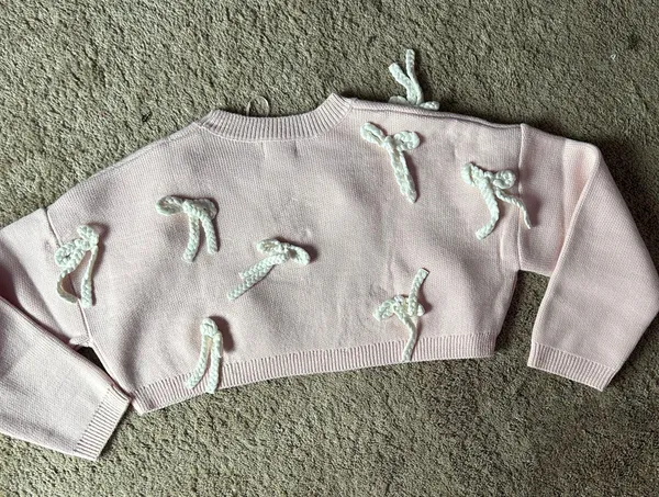 Cropped Pink Sweater - Image 5