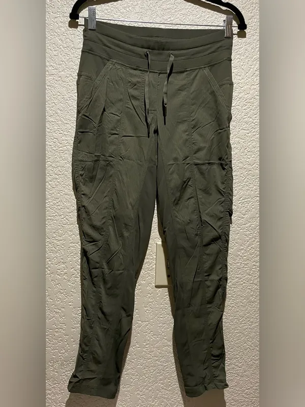 Lululemon Street To Studio Pants Unlined 26”Olive Green Size 4 - Image 3