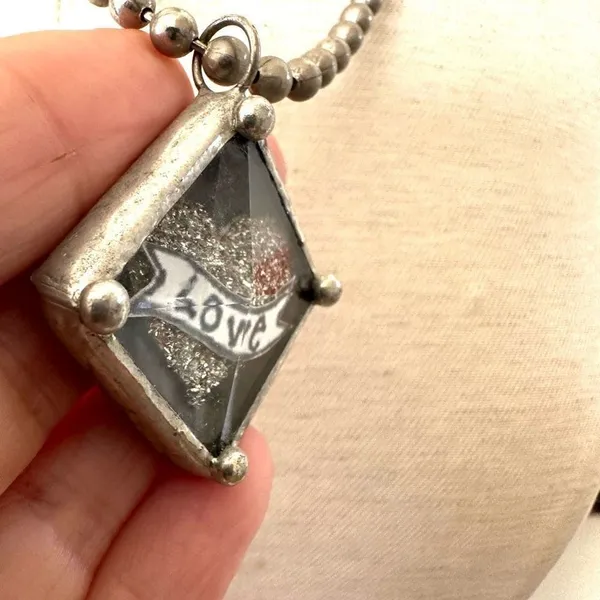 Silver tone love pendant necklace - Image 7