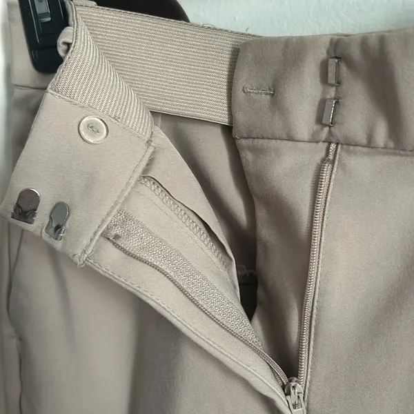 H & M Ladies All Occasion Ankle Dress Trouser Pants in Beige Color Tone - Image 4