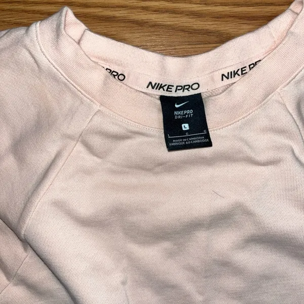 Nike Pro White Sweatshirt - Image 3
