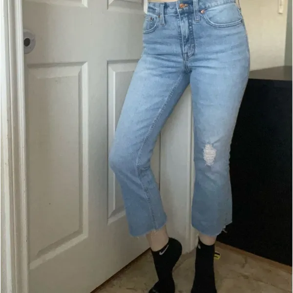 J. Crew Demi‎ Boot Crop Jeans Size 27 Light Wash - Image 3