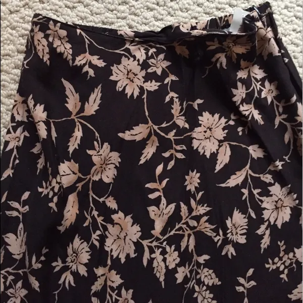 Express skirt. BNWT. XS. - Image 3