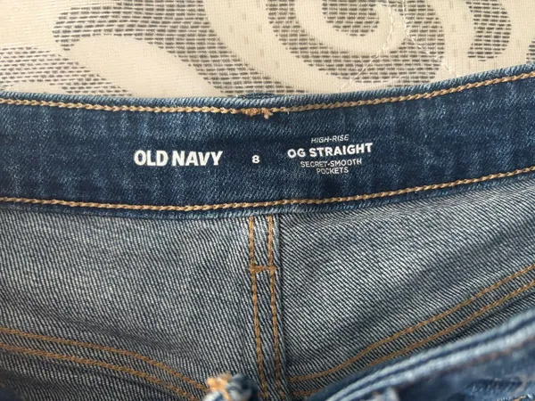 Old Navy Shorts Denim OG High-Rise Straight 8 - Image 2