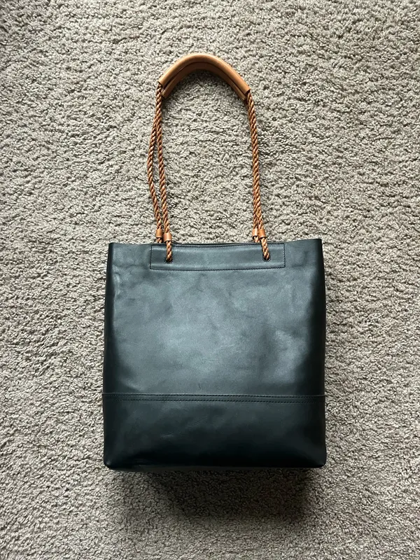 Soludos Merida Black Leather Tote - Image 2
