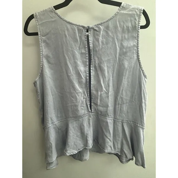 Cloth & Stone Tank Top Chambray Size M Blue Sleeveless Open Back Boho Preppy - Image 3