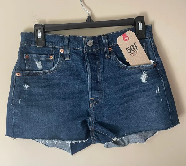 Levi's NWT  501 shorts - Image 2