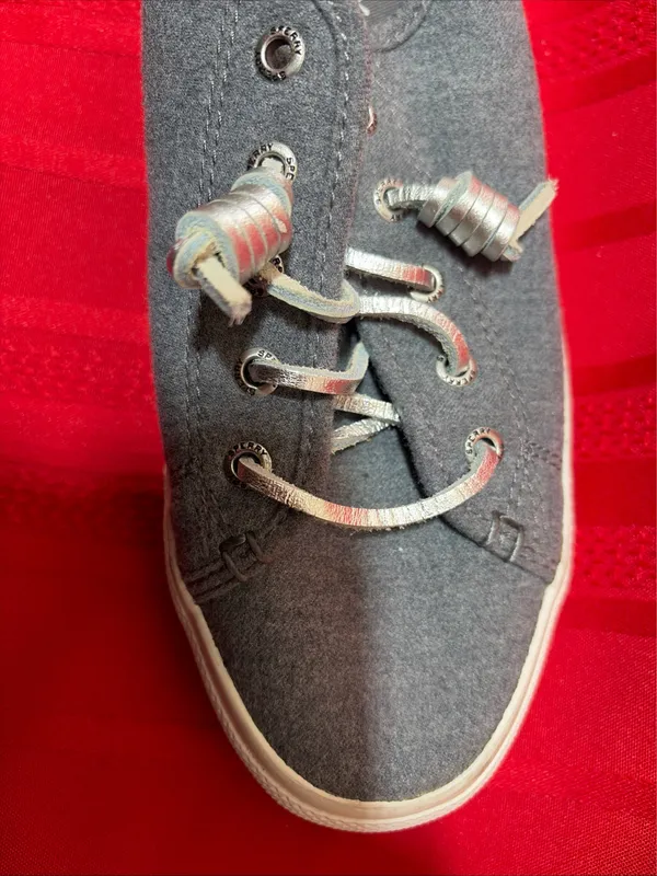 Sperry Top Sider Gray Sneakers With Silver Leather Lace Sz 7M - Image 6