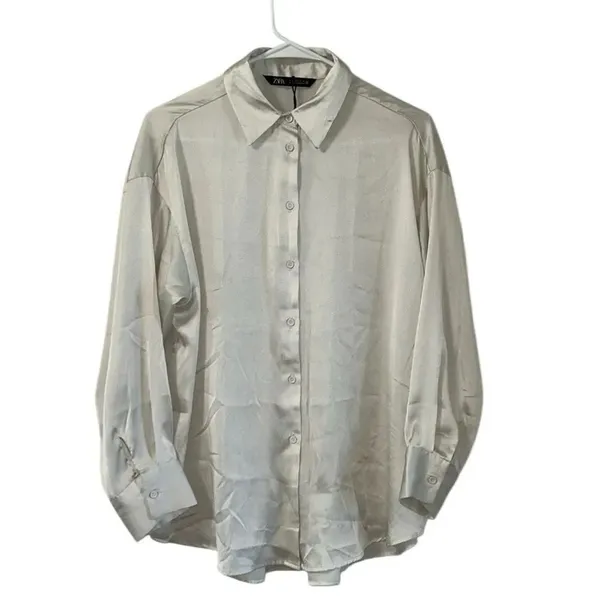 Zara Pearl White Satiny Button Down Shirt(Size Small) - Image 3