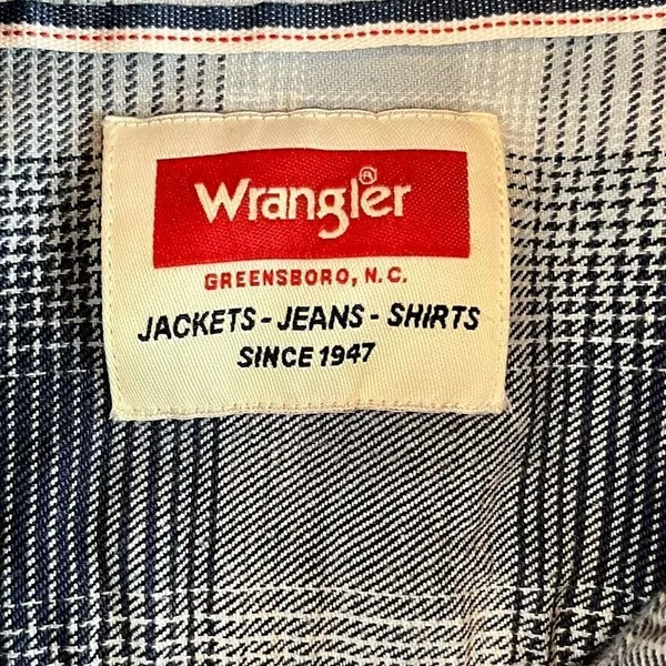 Wrangler Blue Plaid Button Up Long Sleeve Shirt Medium - Image 8