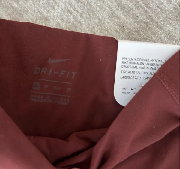Nike Yoga Luxe Dri-Fit Women’s - Image 3