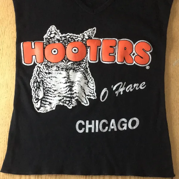 Hooters Girl Worn Super Sexy V-Neck T-shirt Chicago Stretchy Cotton Soft Sz XXS - Image 2