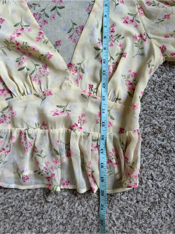 Lulu's Pale Yellow Floral V-Neck Ruffle Peplum Blouse Cropped Pastel Spring - Image 6