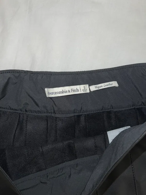 Black Leather Skirt - Image 3