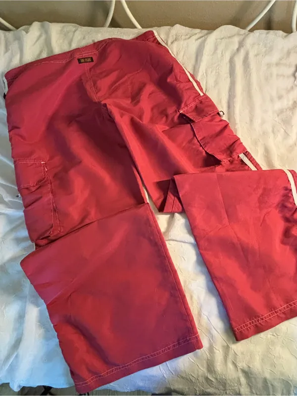 Women’s y2k sweatpants with cargo pockets in hot pink | size L - Image 2