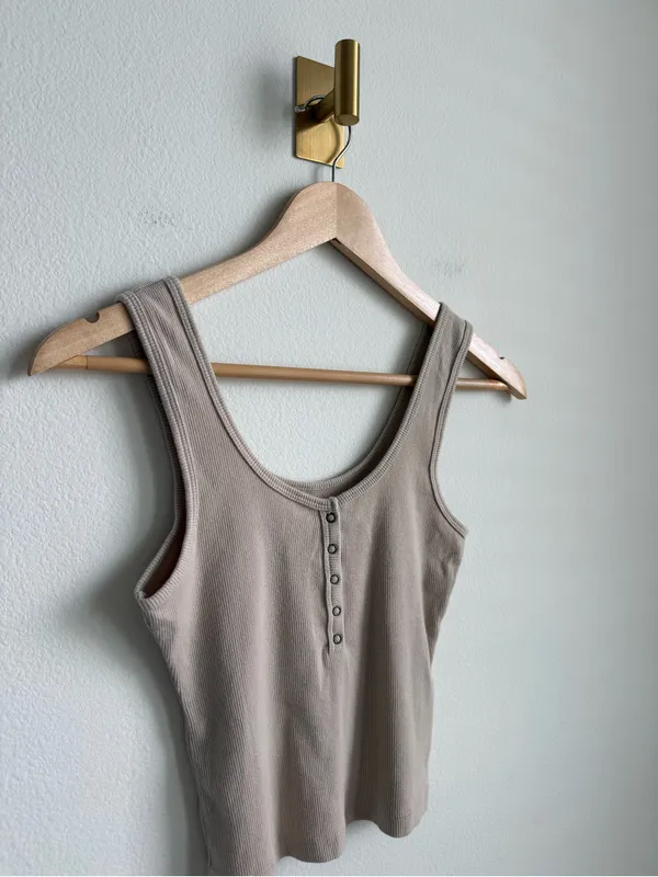 Abercrombie & Fitch Soft A&F Rib Henley Tank Top Beige XS - Image 4
