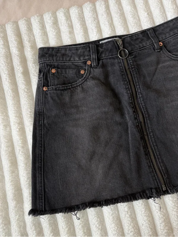 We the Free | FREE PEOPLE Black Denim Zip-Front Mini Skirt - Image 2
