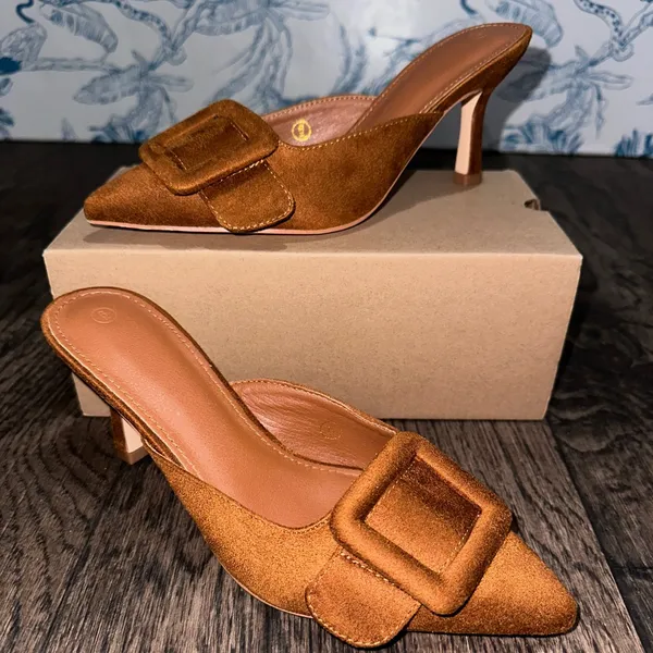 Chic Tan Women's Heels with Buckle Detail Brown Size 6 - Image 2