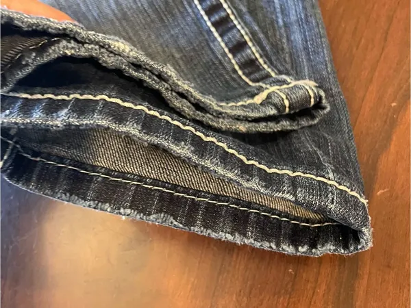 BKE Stella Low-Rise Cropped Jeans Women's 27 Blue Dark Wash Denim Stretch 90's - Image 8