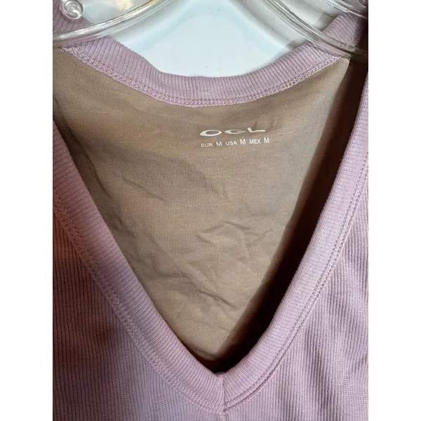 OGLmove V-Neck Built-In Bra Tank Top Millennial Pink Size M New With Tags - Image 3