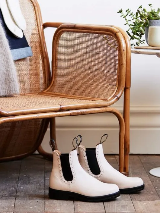 Blundstone • 2156 Women's High Top Chelsea Boots in Pearl cream leather pull on - Image 3