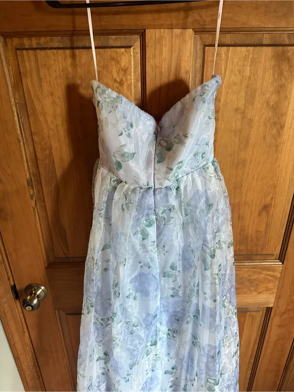 Lulu's Pastel periwinkle Floral Strapless Chiffon Maxi wedding guest Dress small - Image 7