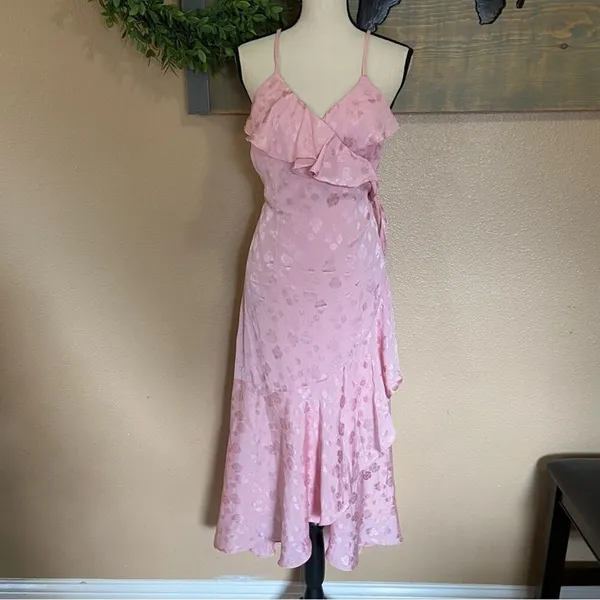NWOT Lulus Exquisite Presence Blush Floral Jacquard High-Low Wrap Dress - Image 3