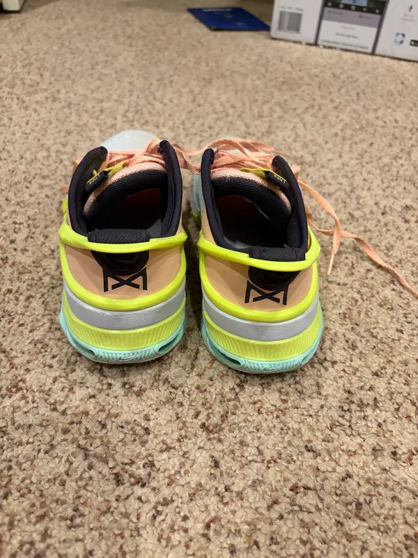 Nike Metcon 8 FlyEase Women’s Training Shoes - Image 5
