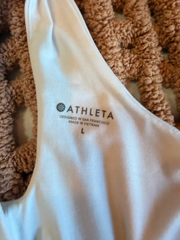 Athleta Women’s Large White Twist Back Tank Top Soft Stretch Yoga Casual - Image 3