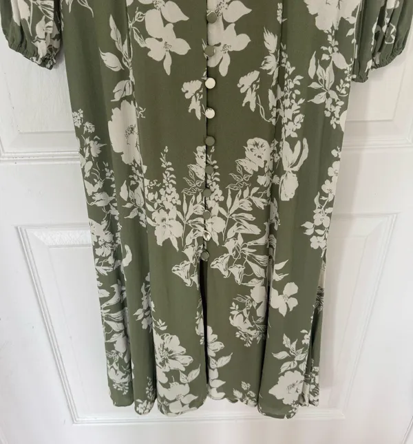 Reformation Brogan Dress in Willow - Image 7