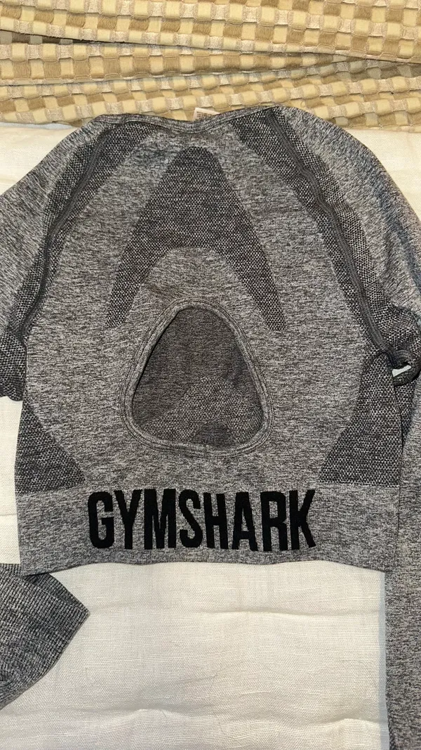 Gymshark Cutoff Long Sleeve - Image 2