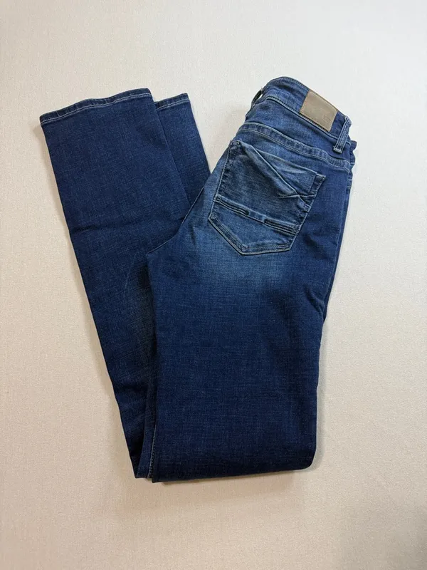 BKE Women's Dark Indigo Straight Leg Jeans - Image 7