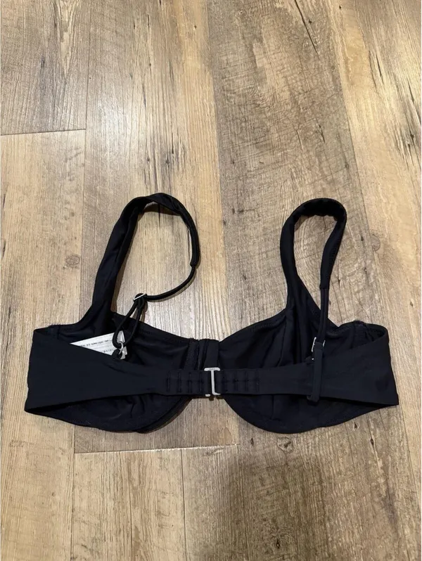 Abercrombie & Fitch Black Underwire Swim Bikini Top Womens Beach Swimwear Small - Image 2