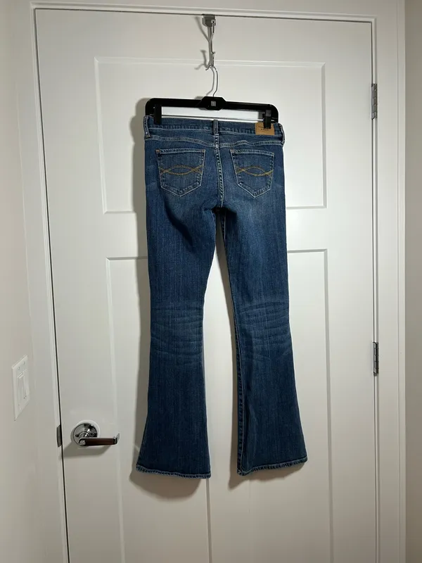 Size 4 Abercrombie and Fitch bootcut flare jeans - Image 6