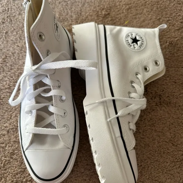 Converse Chuck Taylor All Star Lugged Heel Platform 6/8 - Image 3