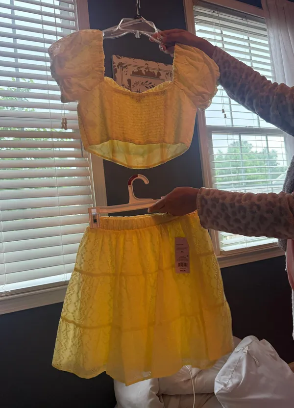 yellow skirt set - Image 2