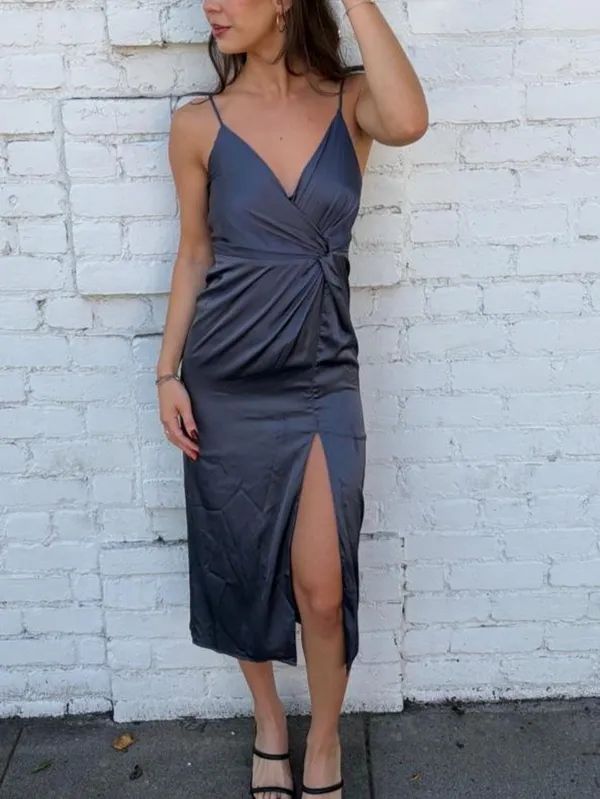 ASTR The Label gray satin midi dress with a side slit sz XS #satin #party #sexy #goingout - Image 4