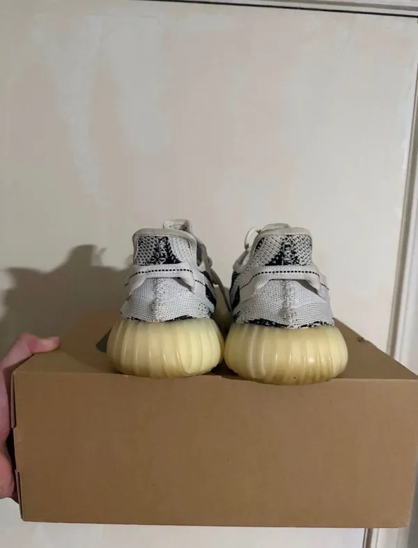 Adidas Yeezy Boost 350 Zebra - Image 3