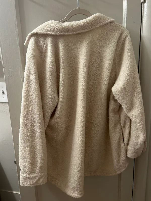 White Sherpa Jacket - Image 4