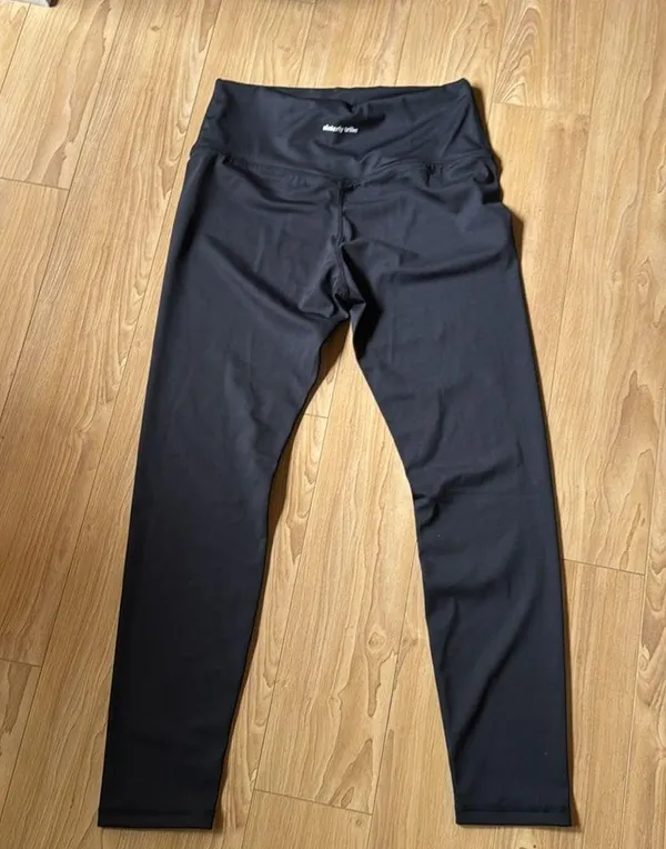 Sisterly Tribe Black Leggings Size XL - Image 4