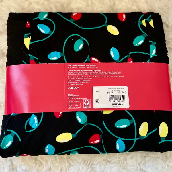 Holiday Time‎ Womens Pajama Set Black Merry and Bright Christmas Lights Size S - Image 3
