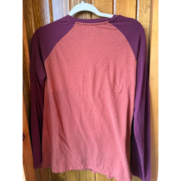 Ariat Long Sleeve Baseball Tee‎ size XL Burgundy Raglan Graphic Shirt - Image 2